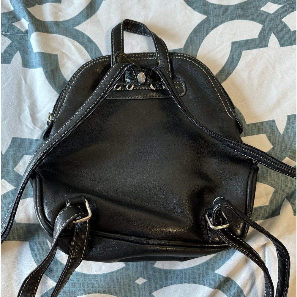 Lot of 5 purses - Picture 15 of 16